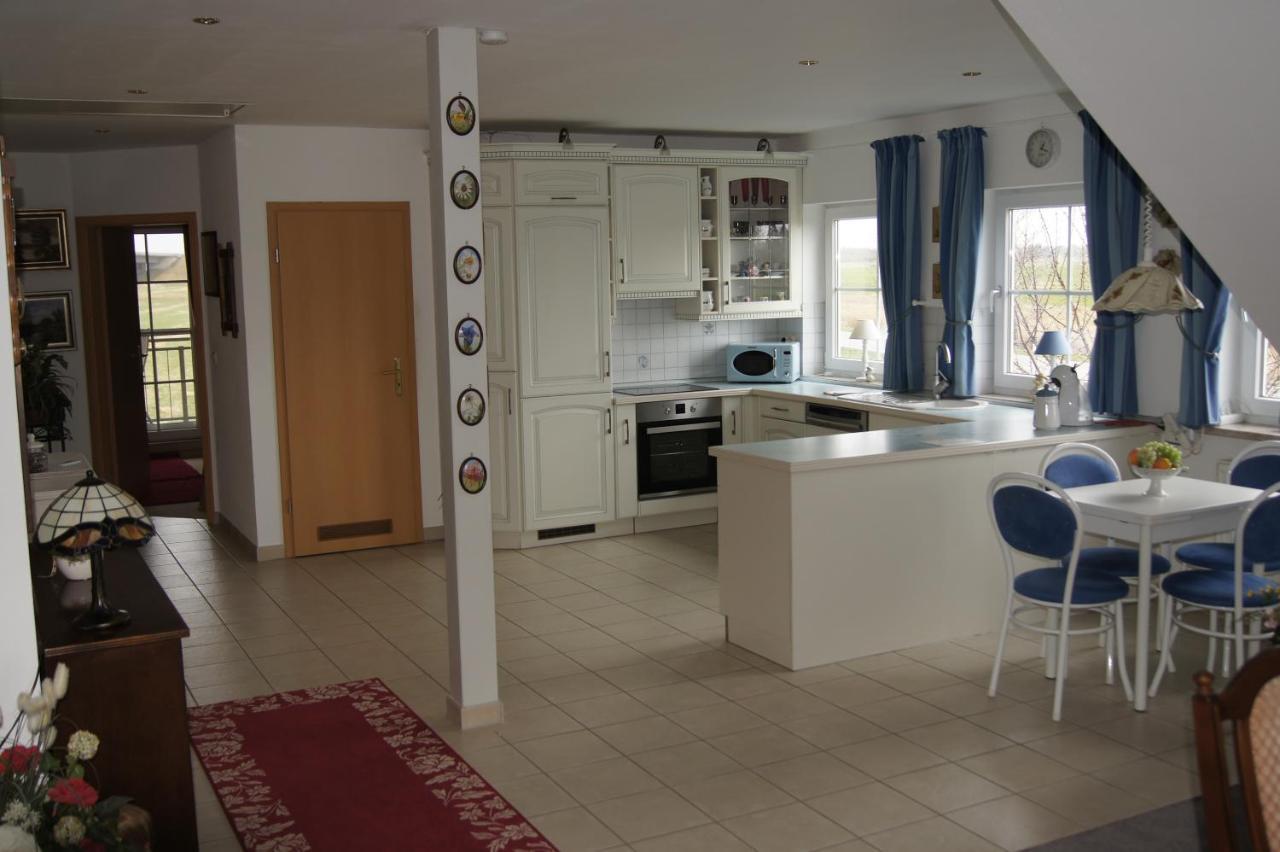 Grosse Ferienwohnung Heiligenstedten ภายนอก รูปภาพ